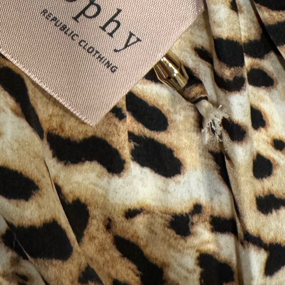 PHILOSOPHY Front Tie Triple Sleeve Sleeve Animal Print Blouse NWT 3X - Picture 9 of 16